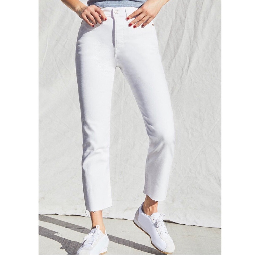 Levi’s white wedgie fit jeans